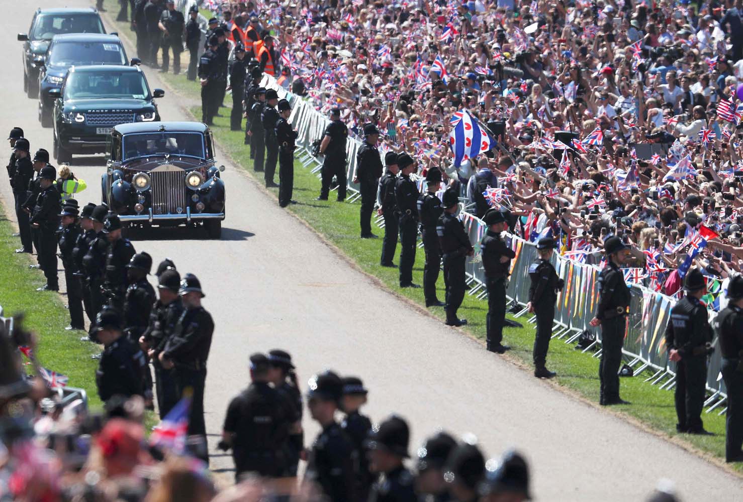 Prens Harry ve Meghan Markle evlendi