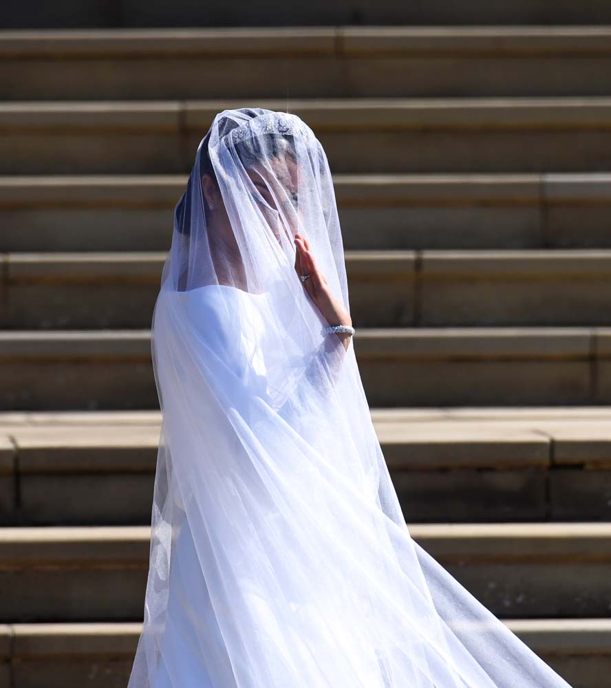 Prens Harry ve Meghan Markle evlendi