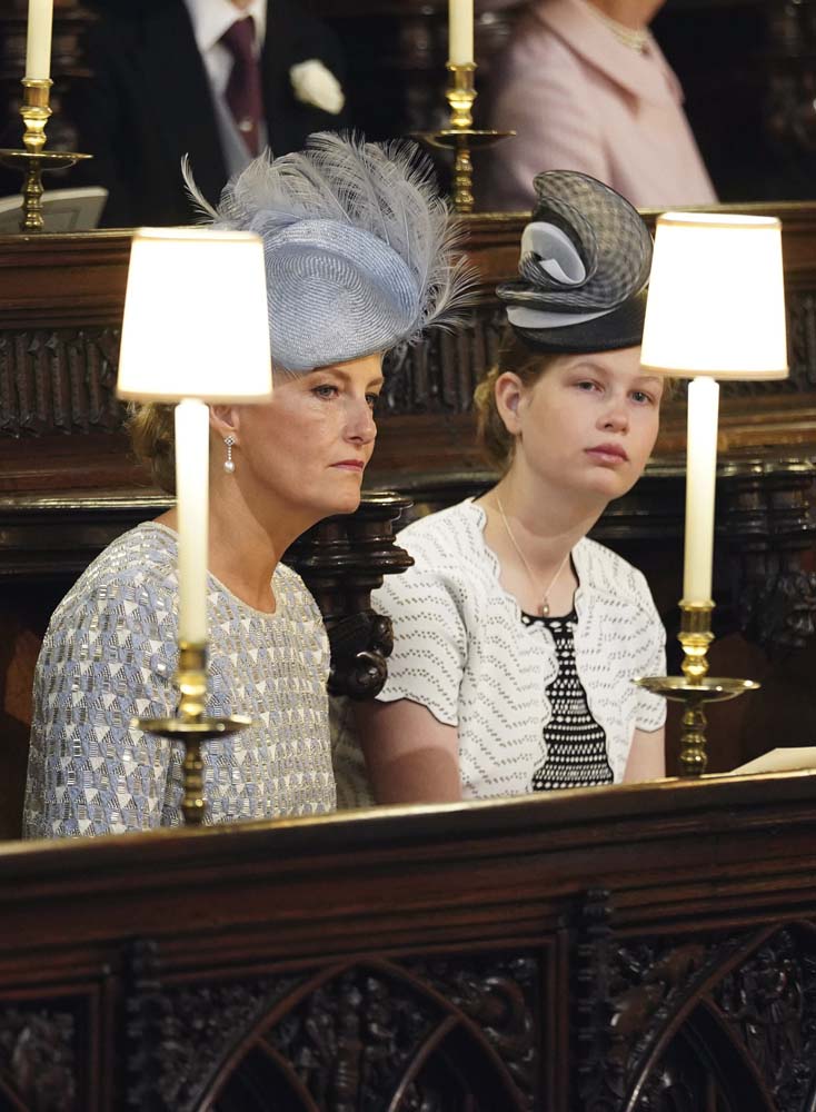 Prens Harry ve Meghan Markle evlendi