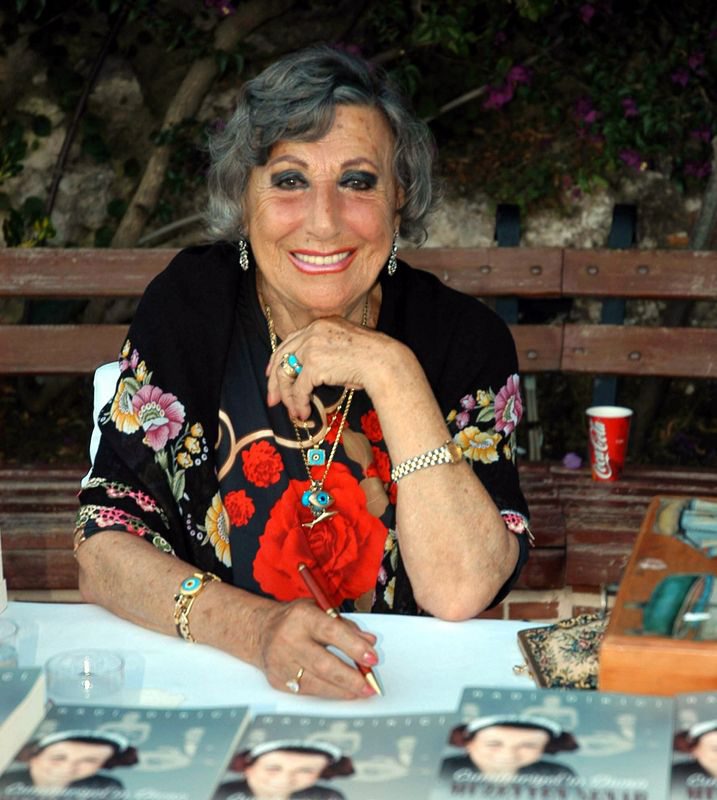 Müzeyyen Senar 100 yaşında