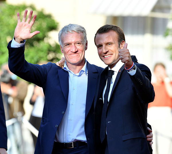 Fransa milli takımı Elysee Sarayı'nda!