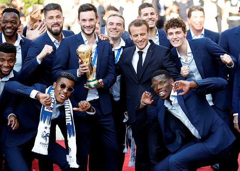 Fransa milli takımı Elysee Sarayı'nda!