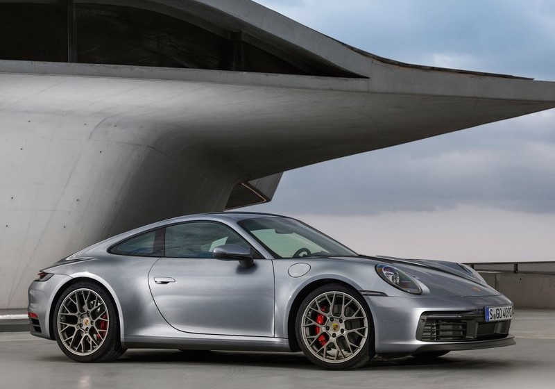 Yeni Porsche 911