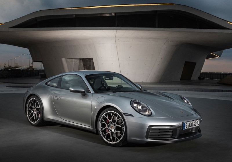 Yeni Porsche 911
