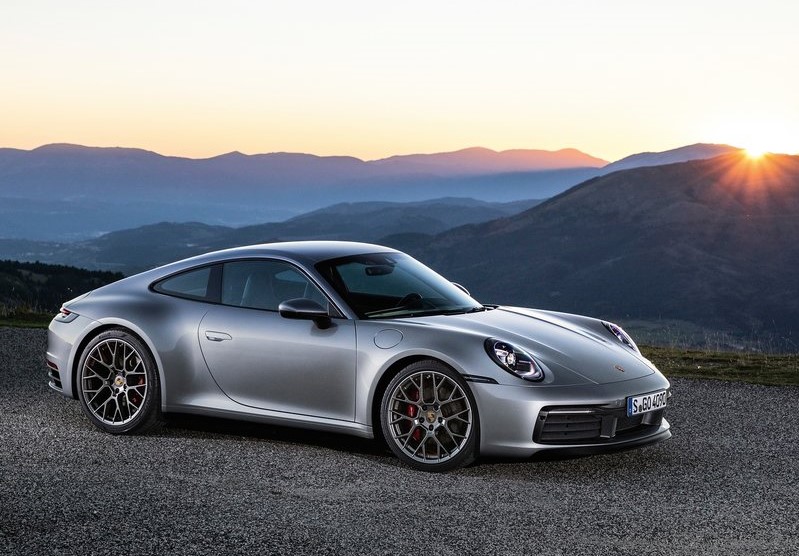 Yeni Porsche 911