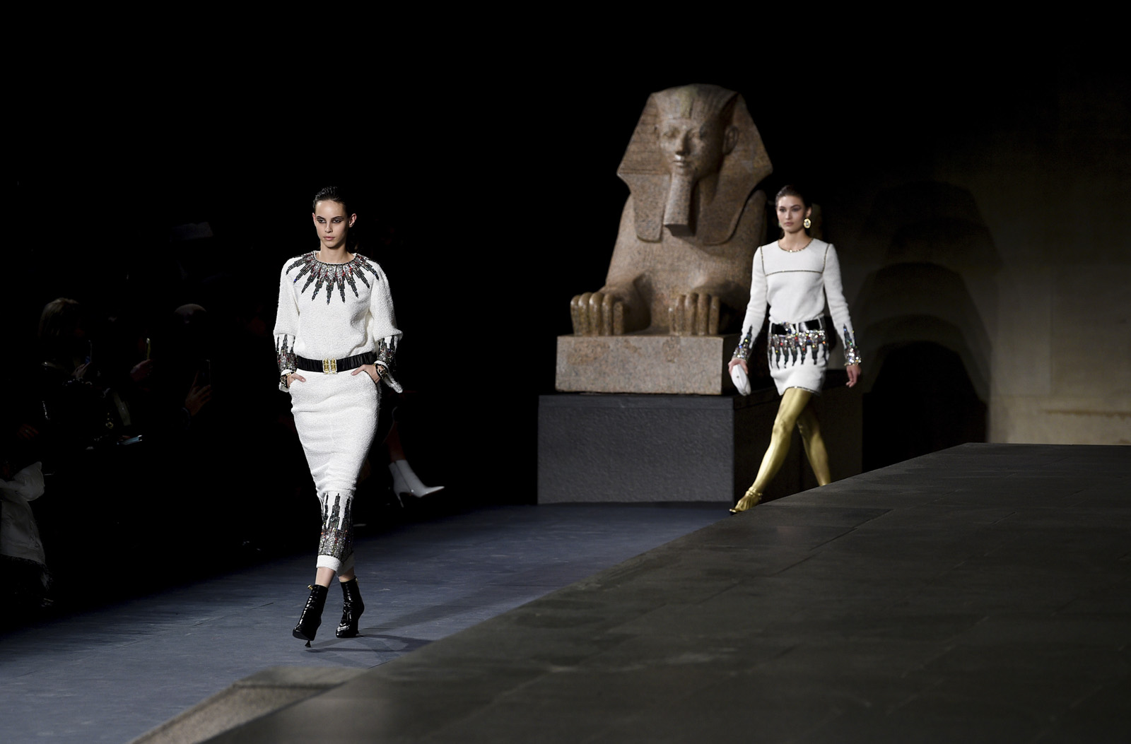 Chanel Metiers D'art 2018-19 defilesi