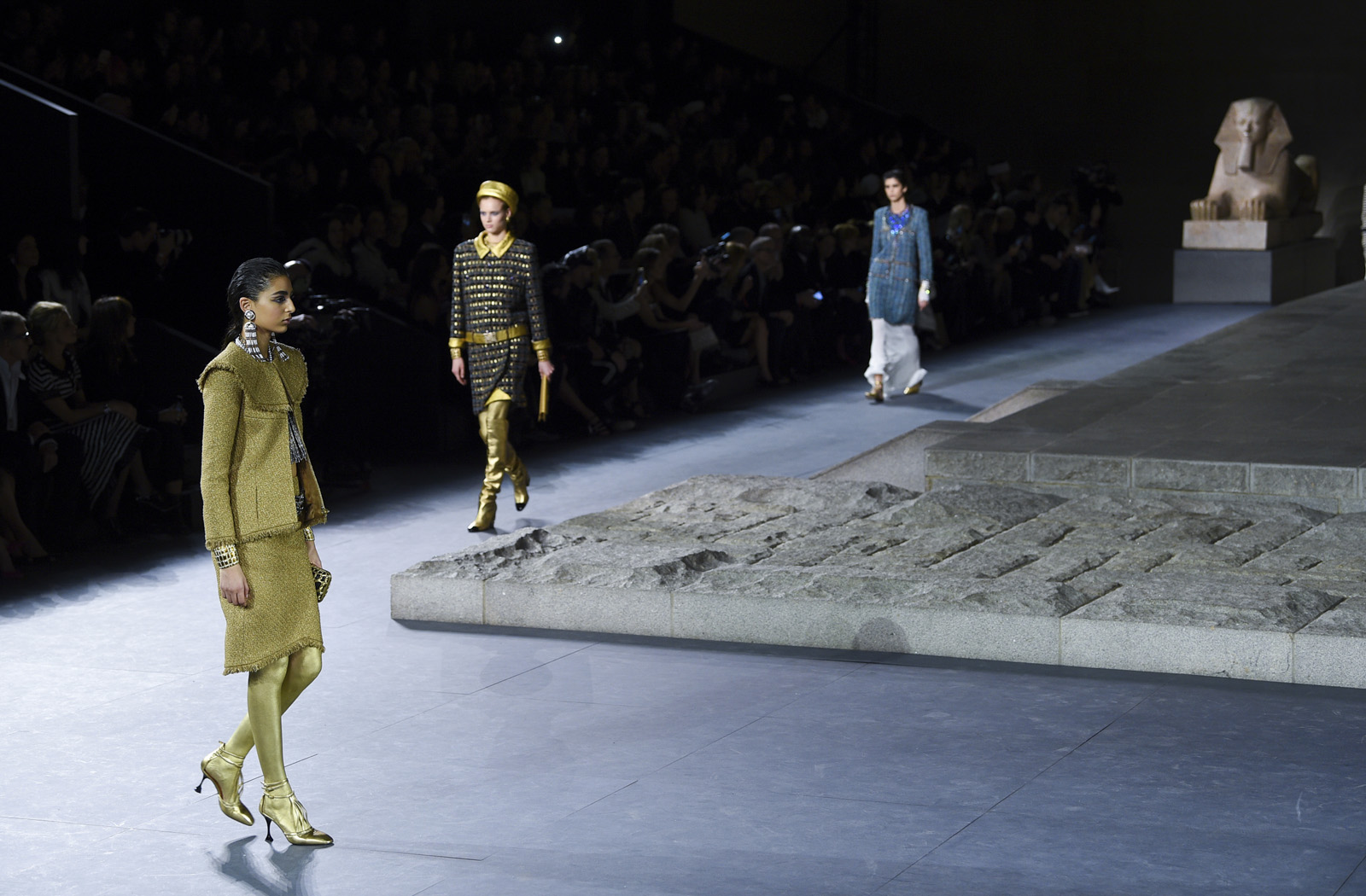 Chanel Metiers D'art 2018-19 defilesi