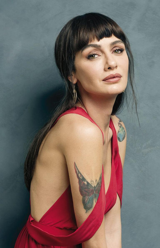 Sade ve Huzurlu: Birce Akalay