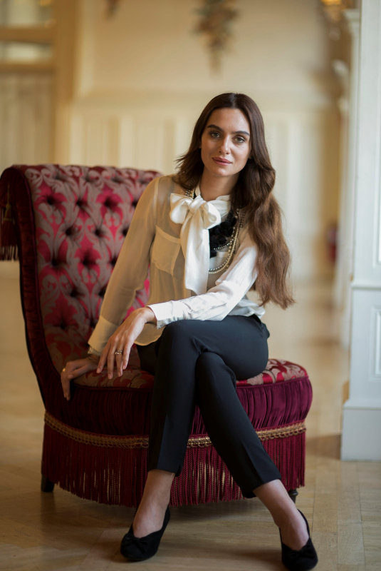 Sade ve Huzurlu: Birce Akalay