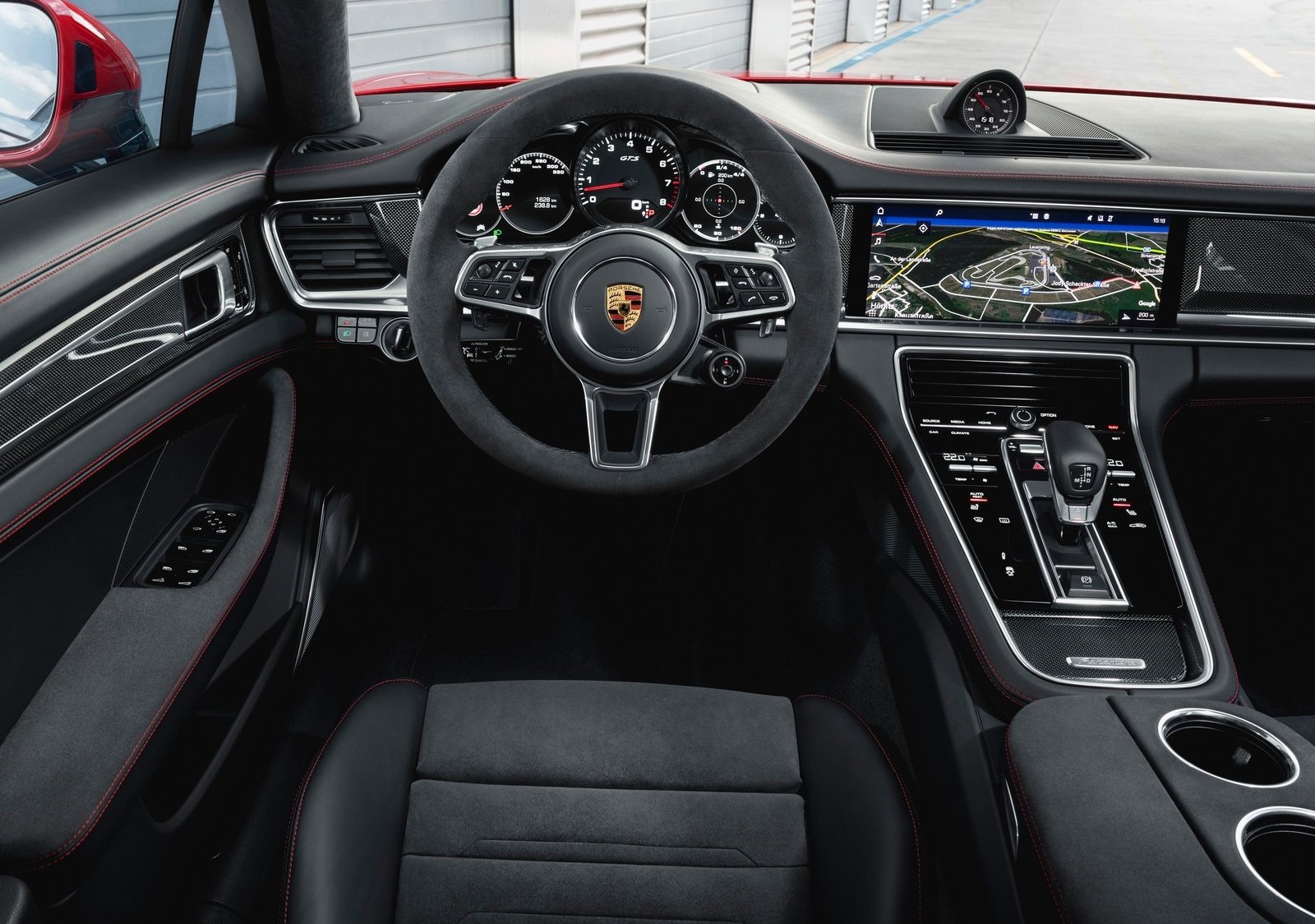 ESQ. Otomobil: Panamera GTS & GTS Spor Turismo