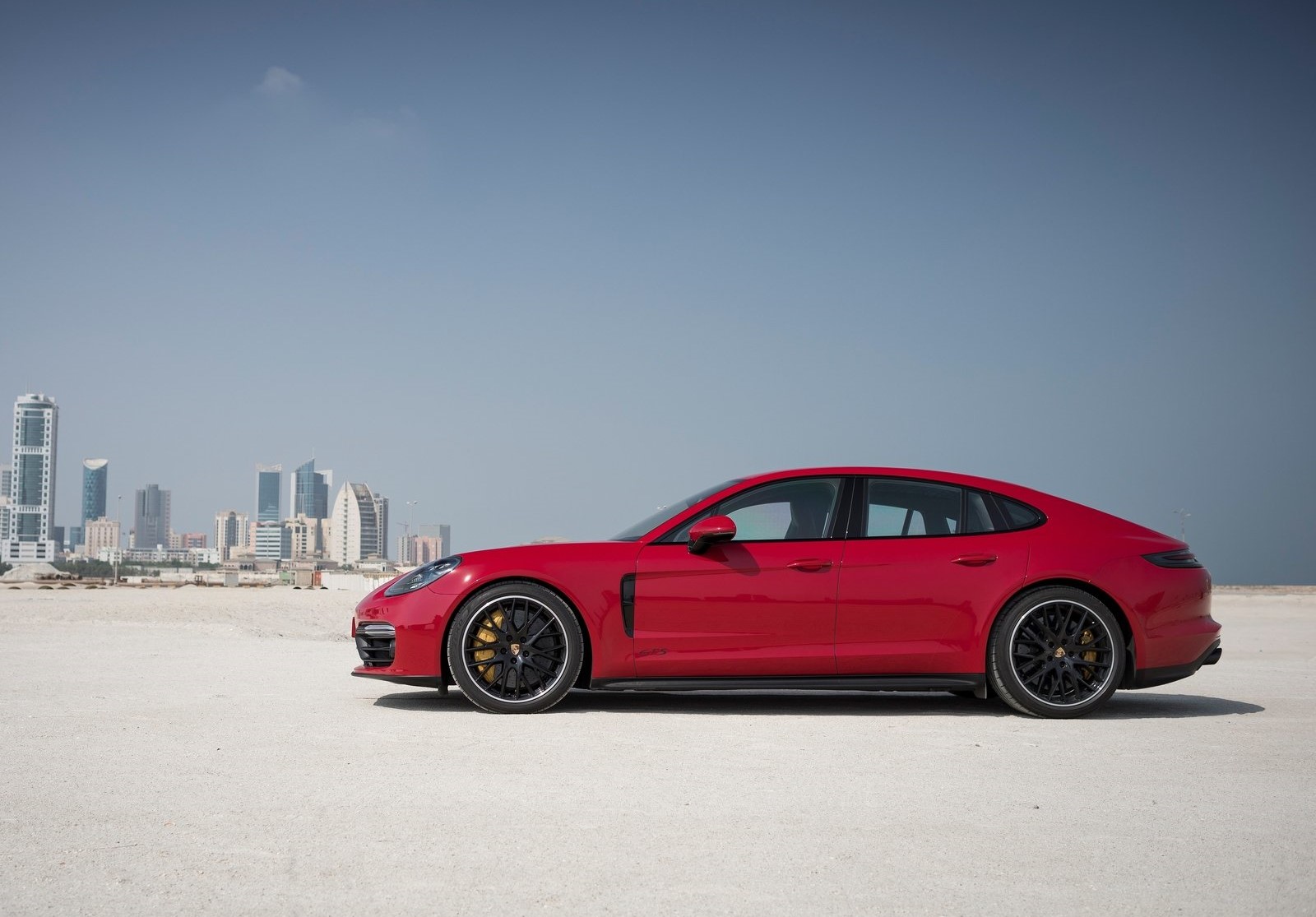 ESQ. Otomobil: Panamera GTS & GTS Spor Turismo