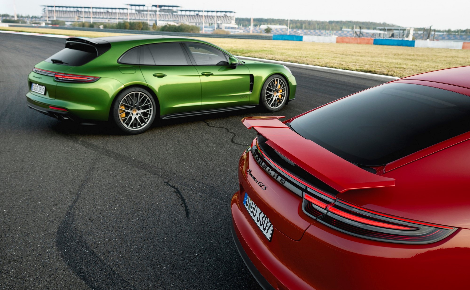 ESQ. Otomobil: Panamera GTS & GTS Spor Turismo