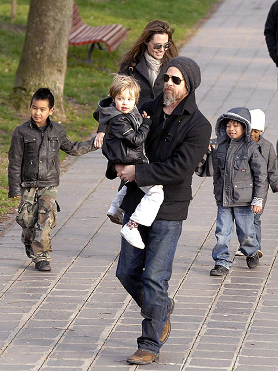 Angelina Jolie: Brad oğlum Pax’i hiç istemedi