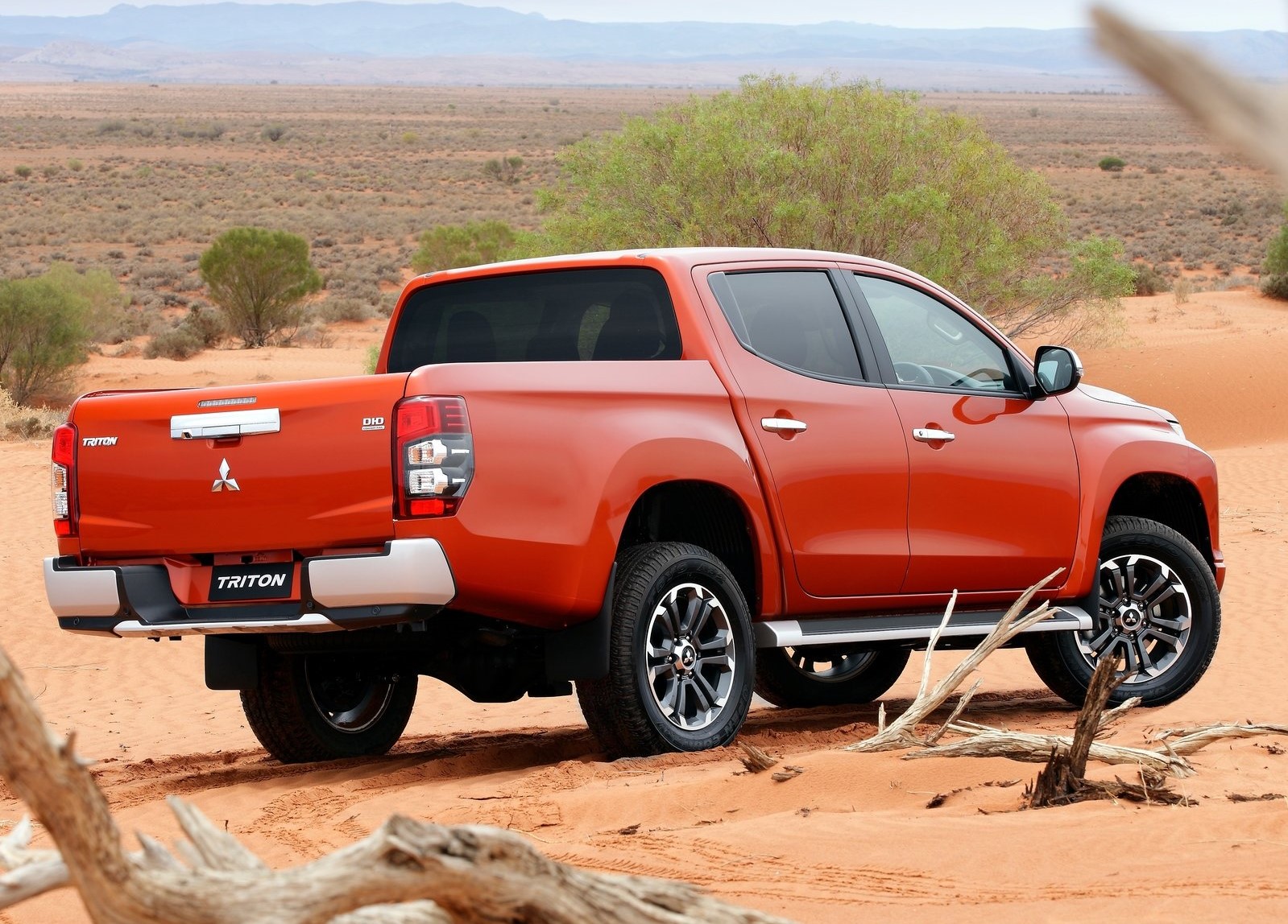 ESQ. Otomobil: Yeni Mitsubishi L200