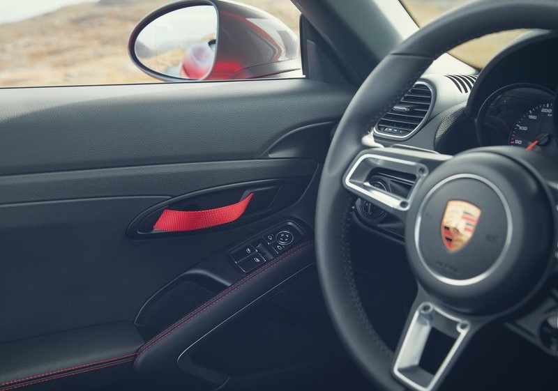 Yeni Porsche: 718 Boxter T ve Cayman T