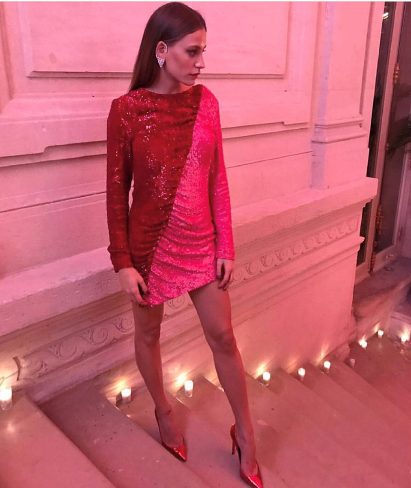 Serenay Sarıkaya, Alice Harikalar Diyarında müzikaline hazırlanıyor