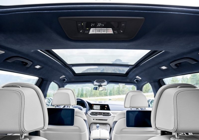 ESQ. Otomobil: BMW X7