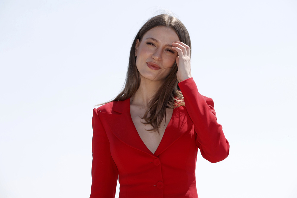 Serenay Sarıkaya, Alice Harikalar Diyarında müzikaline hazırlanıyor