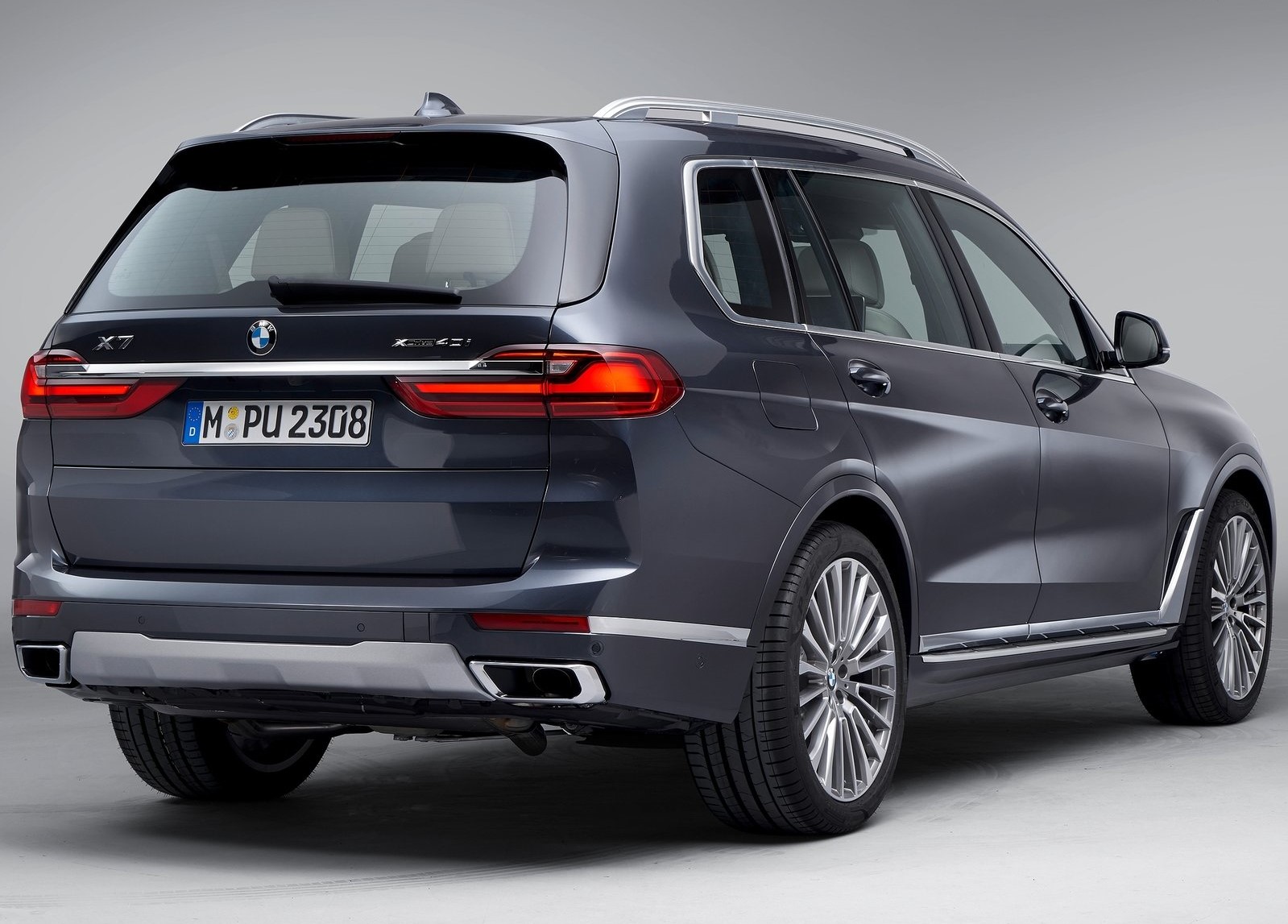ESQ. Otomobil: BMW X7