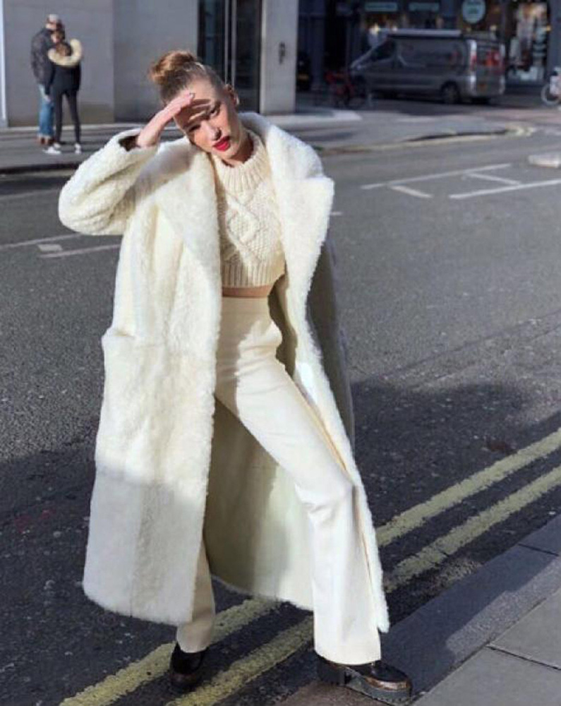 Serenay Sarıkaya, Alice Harikalar Diyarında müzikaline hazırlanıyor