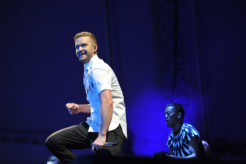 Yılın en çok bilen satan sanatçıları