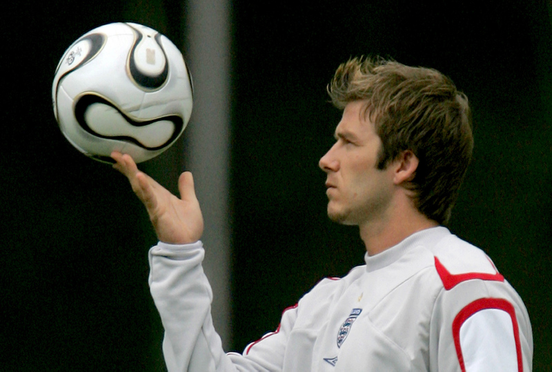 Uzaya gidebilecek ilk futbolcu: David Beckham