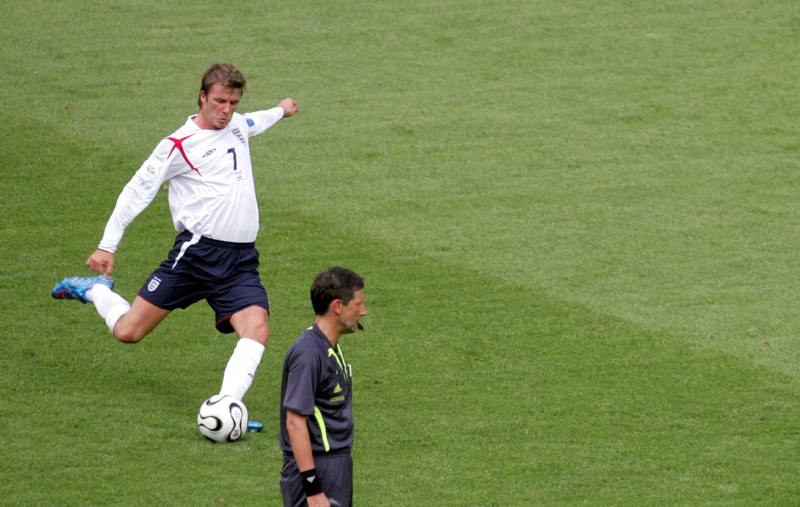 Uzaya gidebilecek ilk futbolcu: David Beckham