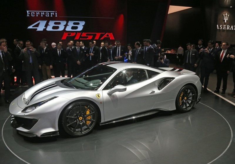 Yılın Spor Otomobili ile tanışın