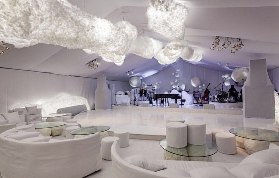 Yılbaşı partisi için 500 bin dolar harcadı