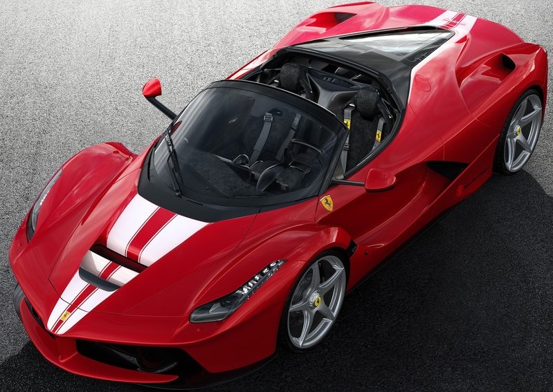 Ferrari LaFerrari Aperta ile rekor denemesi