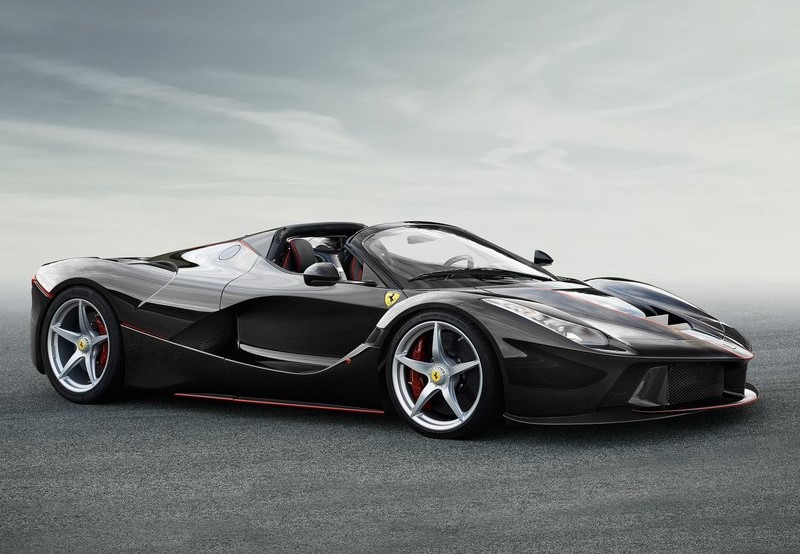 Ferrari LaFerrari Aperta ile rekor denemesi