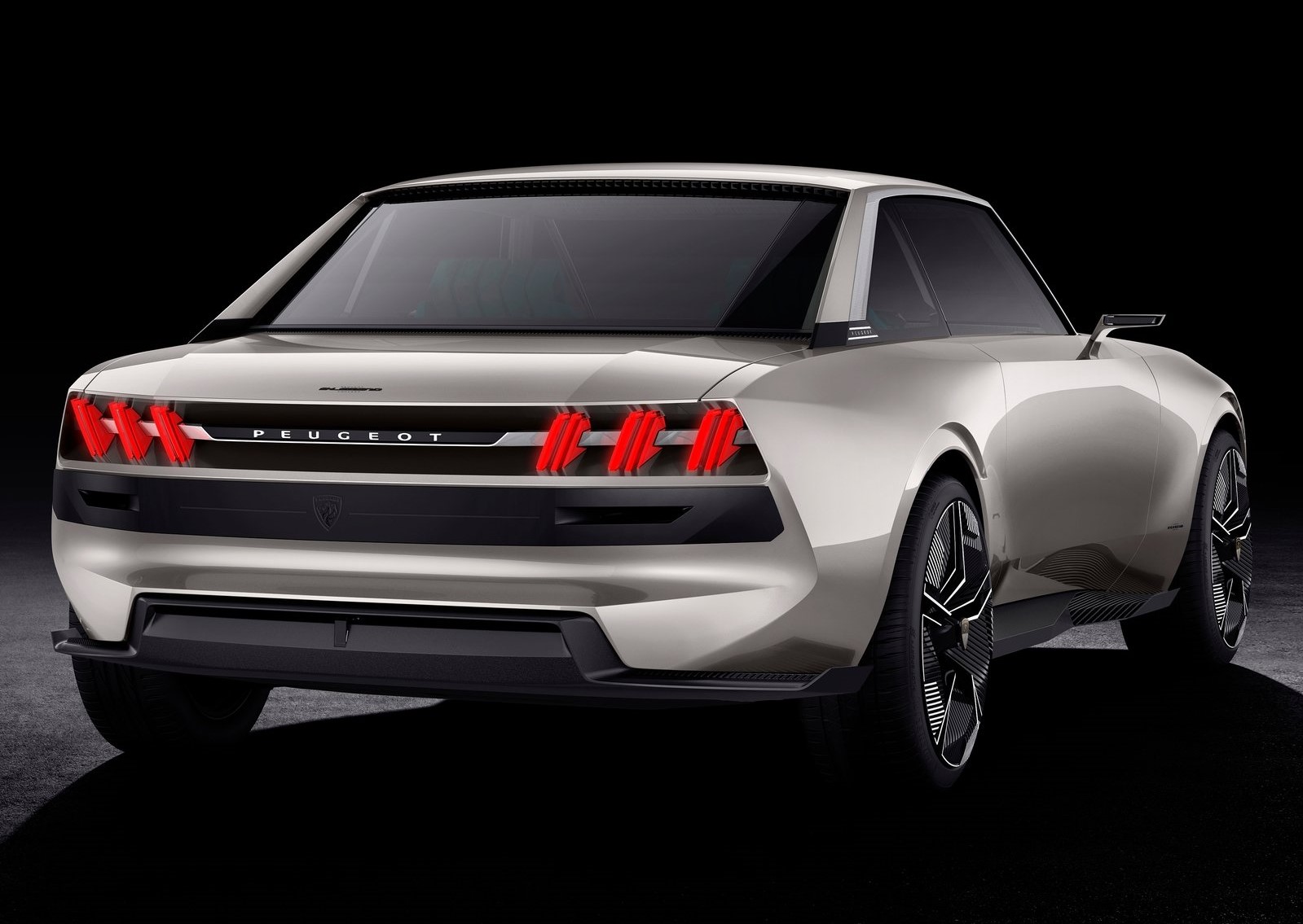 Peugeot’un Vizyonu; e-Legend Concept