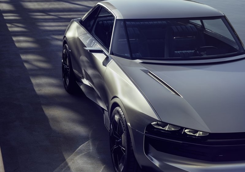 Peugeot’un Vizyonu; e-Legend Concept