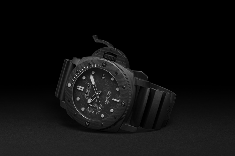 SIHH 2019 | Panerai Submersible Marina Militare Carbotech™ - 47mm
