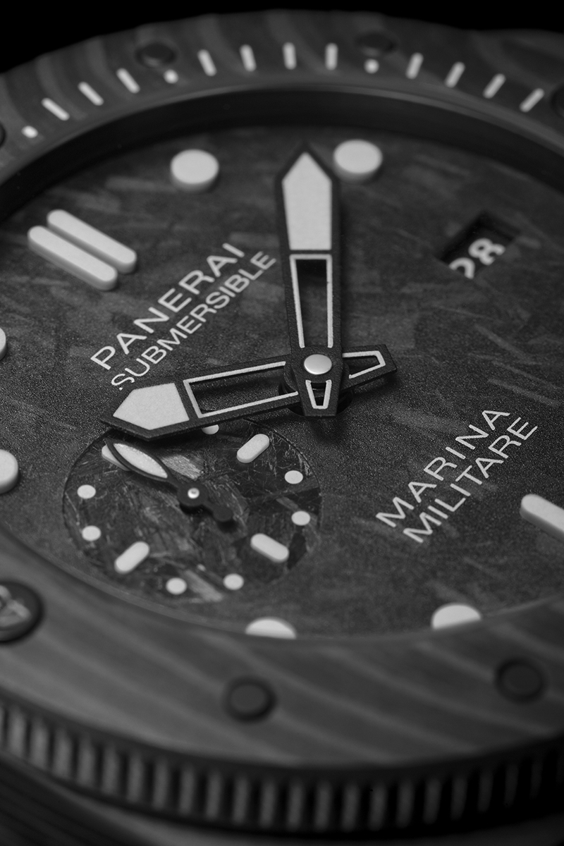 SIHH 2019 | Panerai Submersible Marina Militare Carbotech™ - 47mm