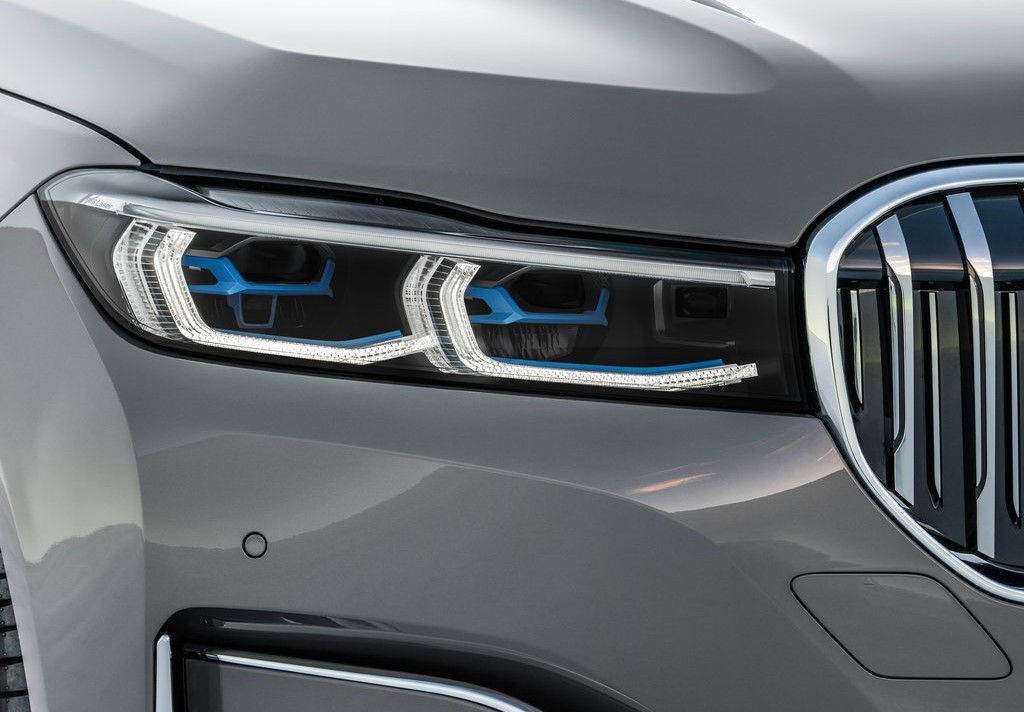 Yeni BMW 7 | İlk bakış