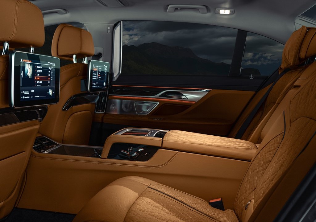 Yeni BMW 7 | İlk bakış