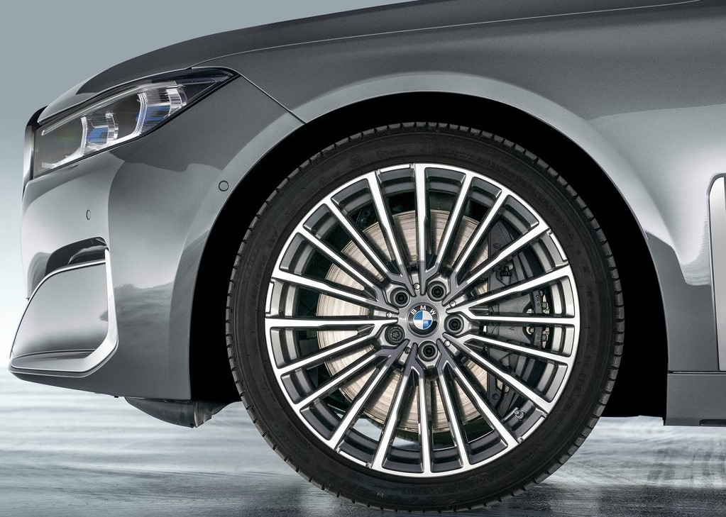 Yeni BMW 7 | İlk bakış