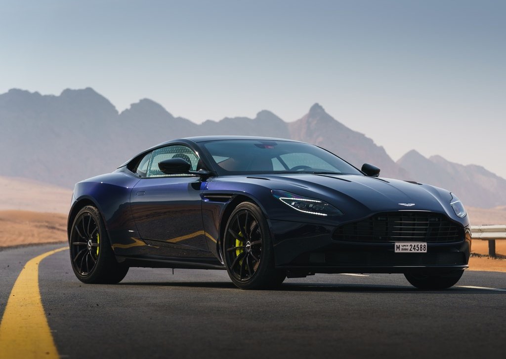 İlk bakış: Aston Martin DB11 AMR