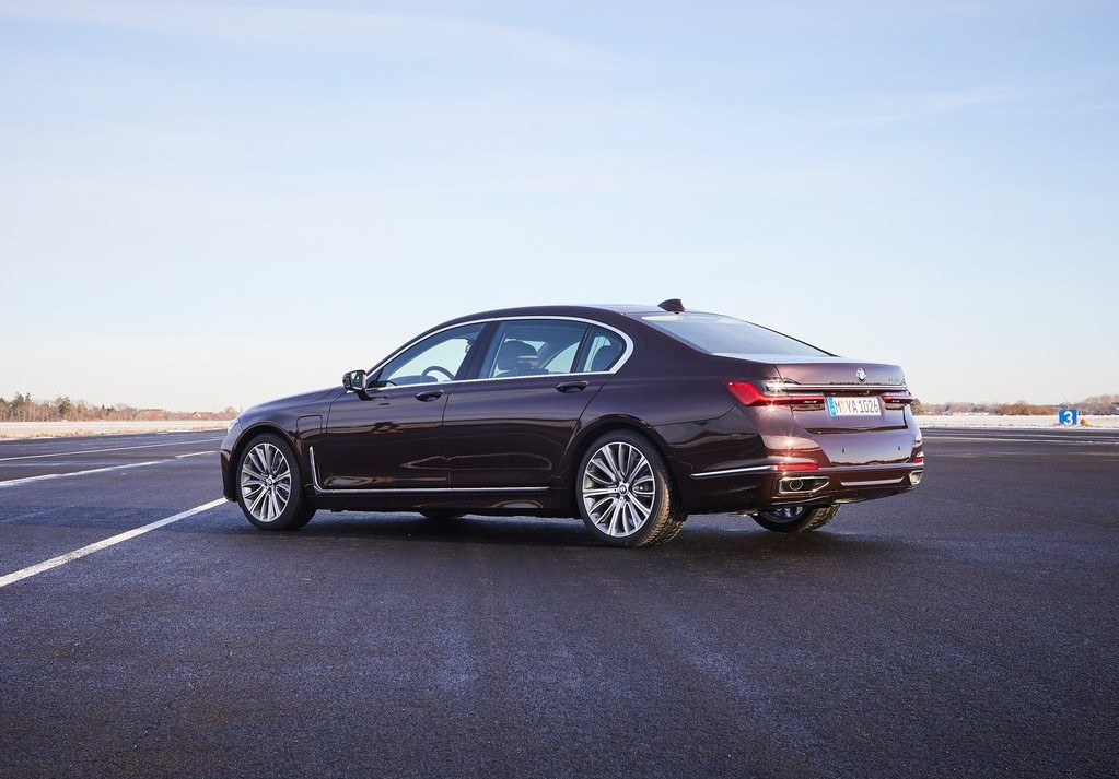 İlk bakış: BMW 745Le