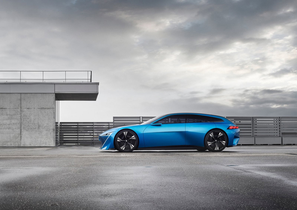 Özgür Ruh Peugeot Instinct Concept