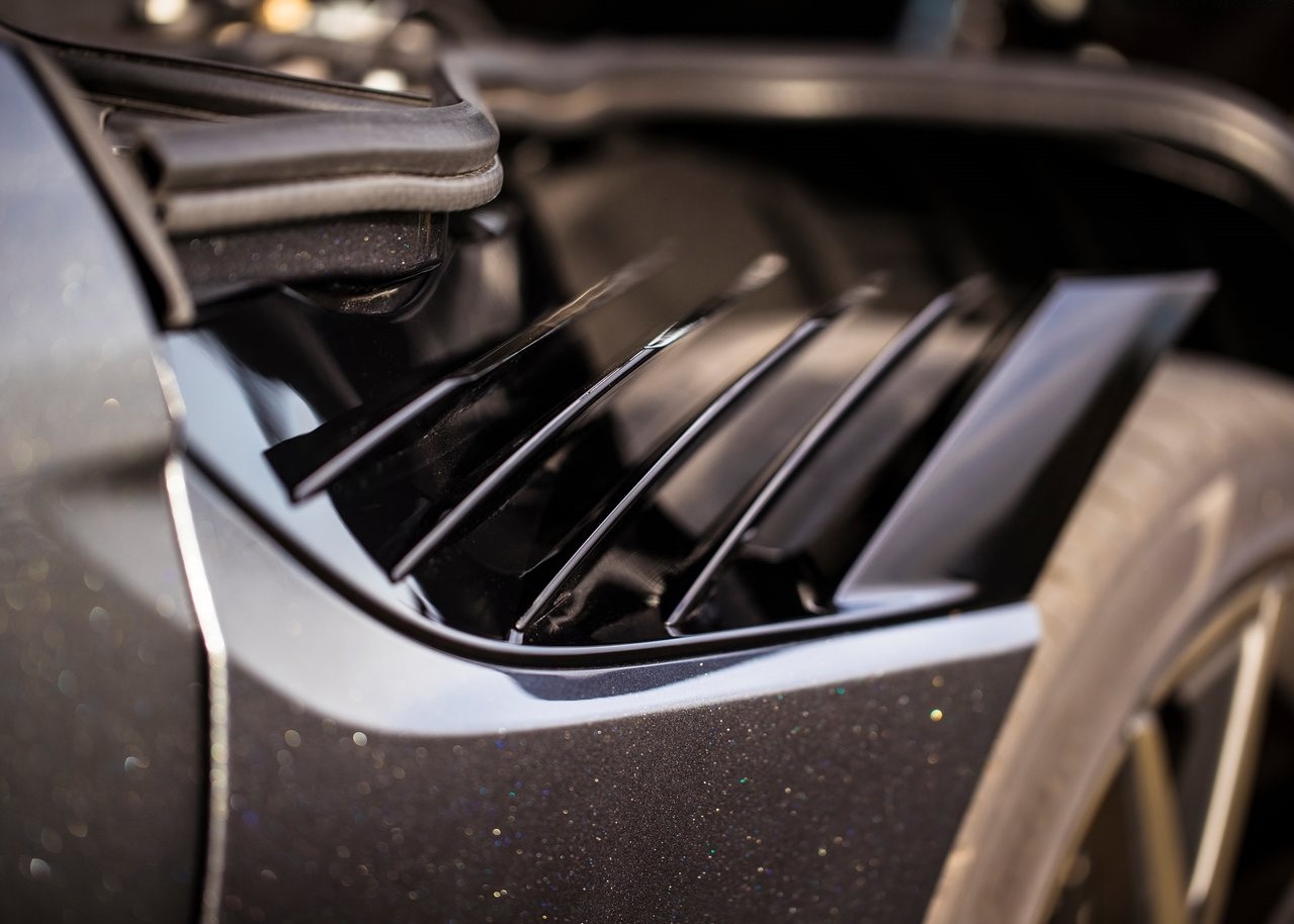 Yakın temas: Aston Martin DBS Superleggera