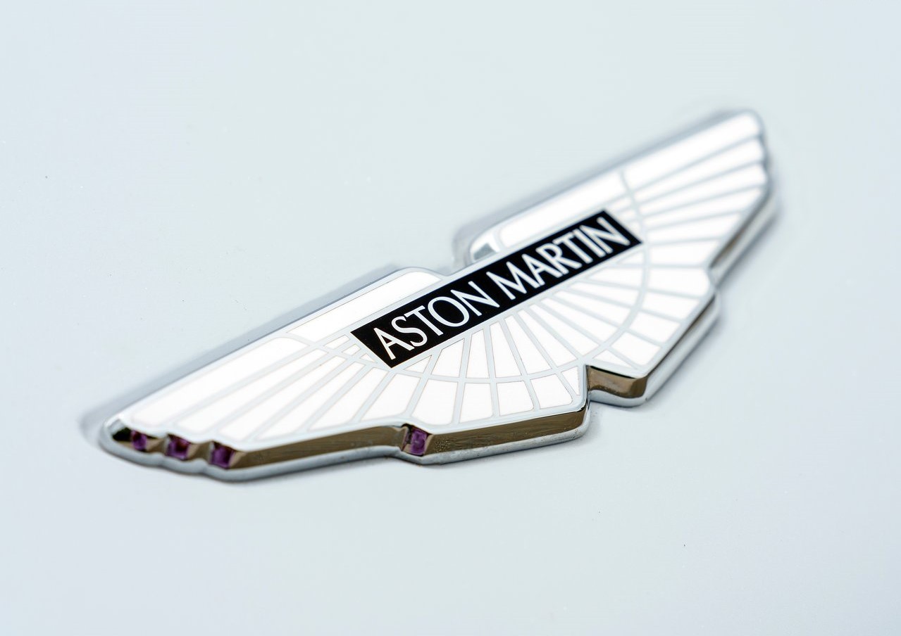 Yakın temas: Aston Martin DBS Superleggera