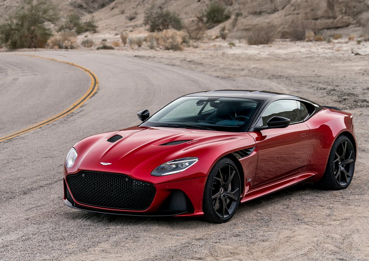 Yakın temas: Aston Martin DBS Superleggera