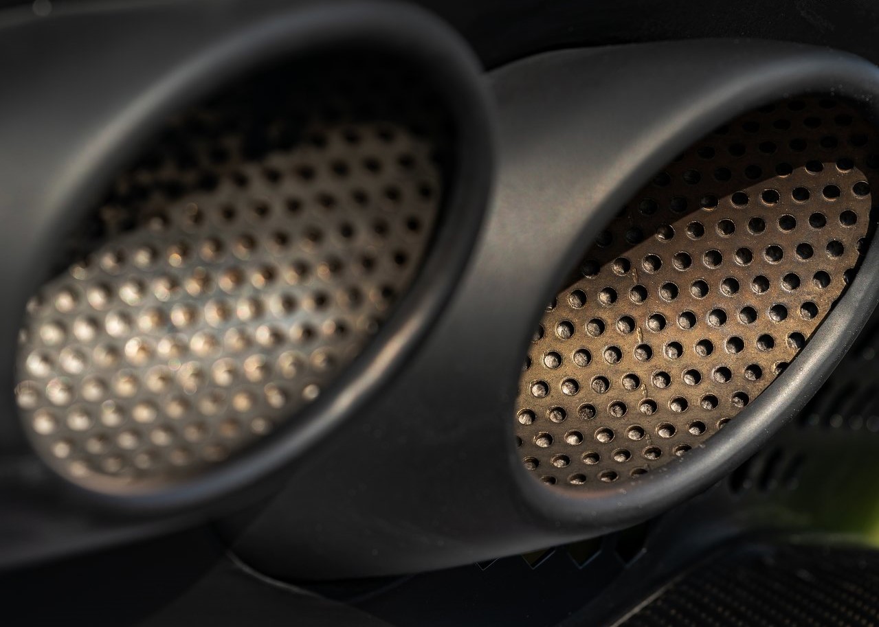 Yakın temas: Aston Martin DBS Superleggera