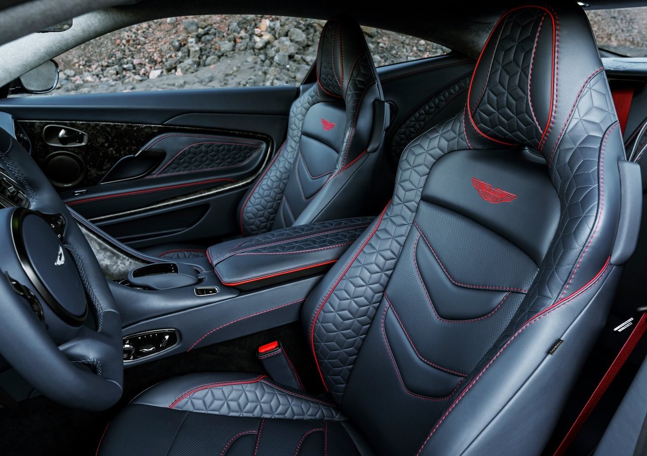 Yakın temas: Aston Martin DBS Superleggera