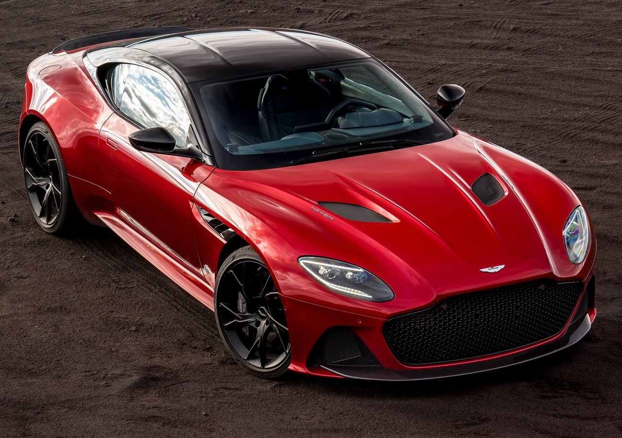 Yakın temas: Aston Martin DBS Superleggera