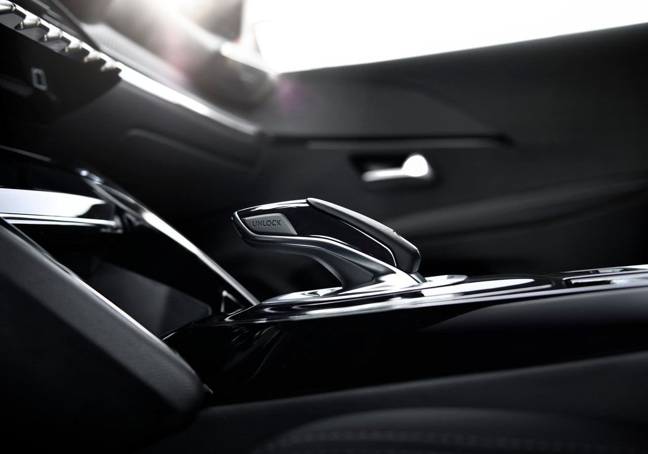 İlk bakış: Peugeot e-208