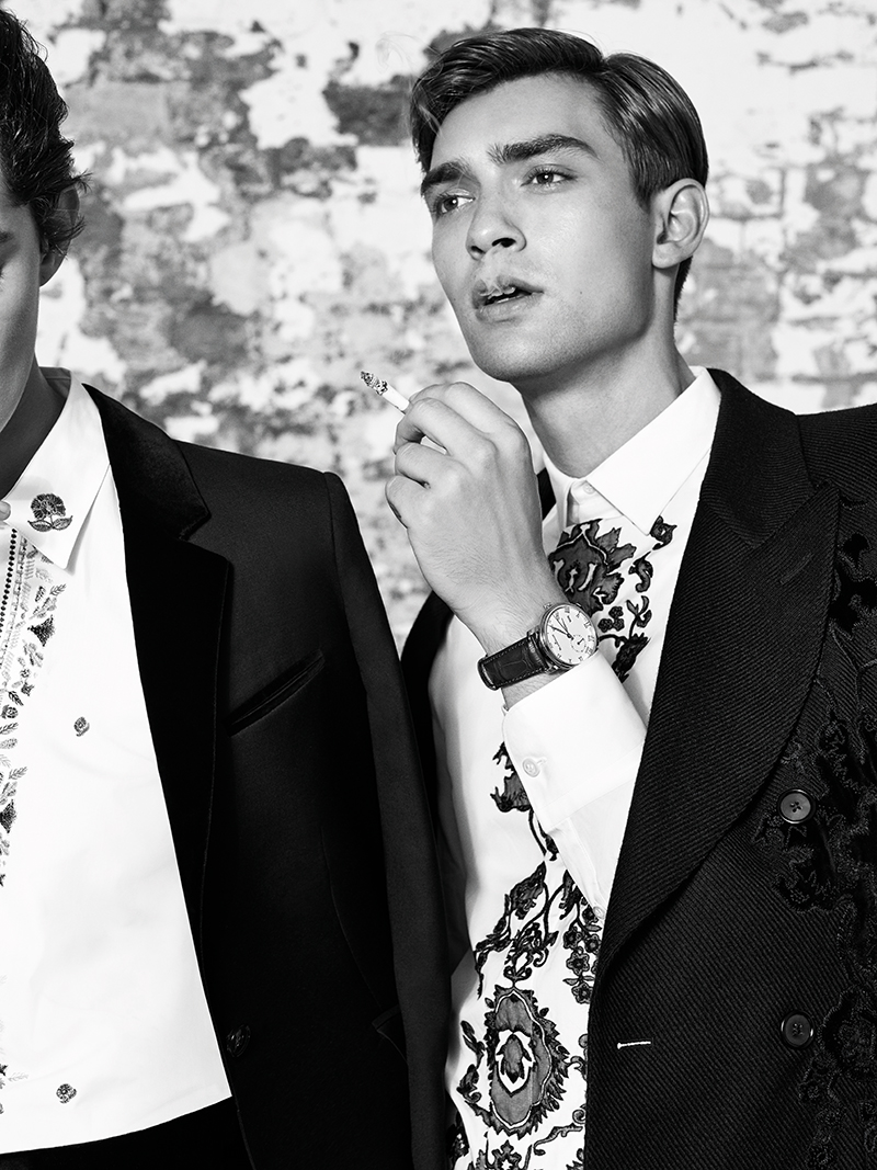 Unutulmaz akşamları tamamlayan şık saatler