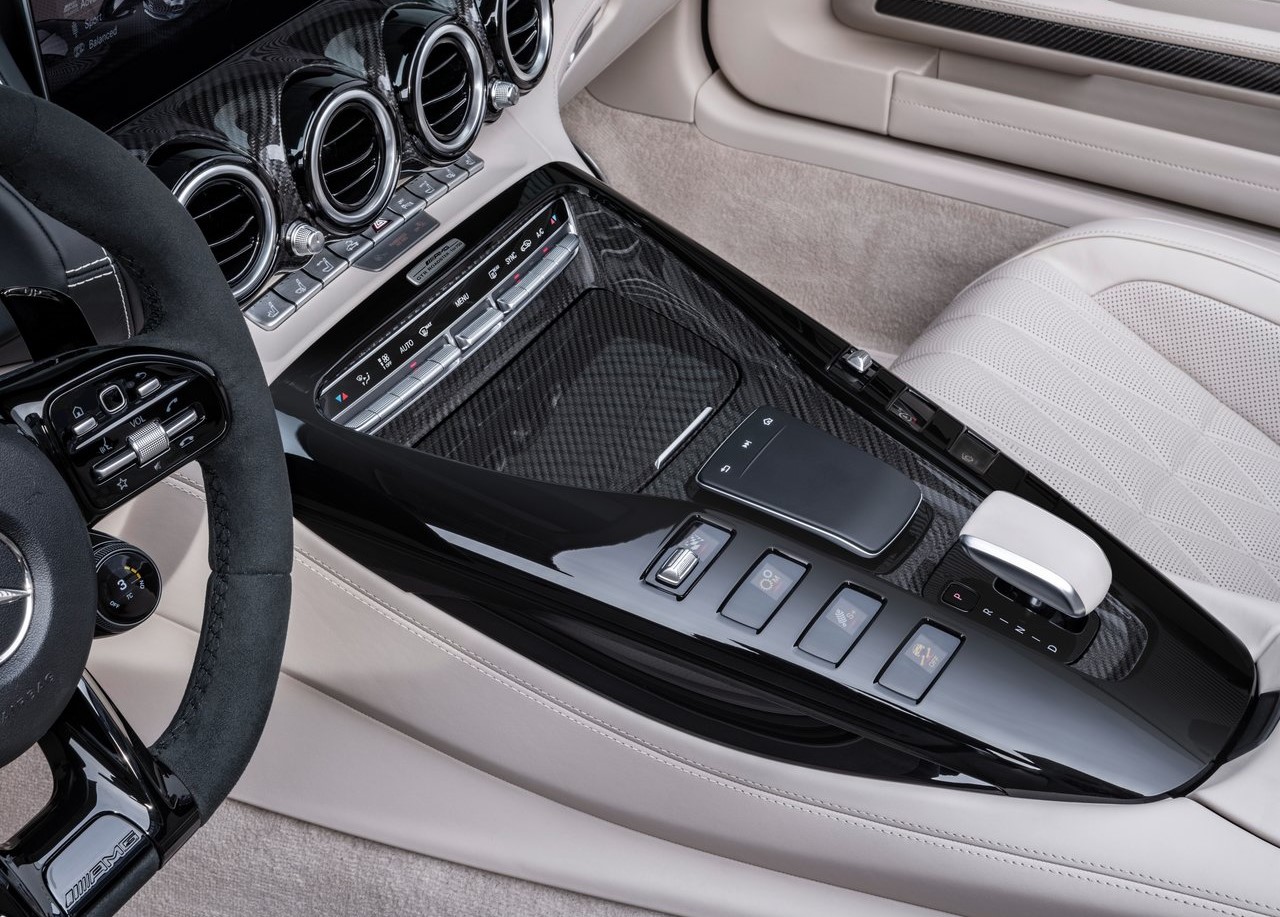 İlk bakış: Mercedes-Benz AMG GT-R Roadster